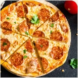 بيتزا بيبروني